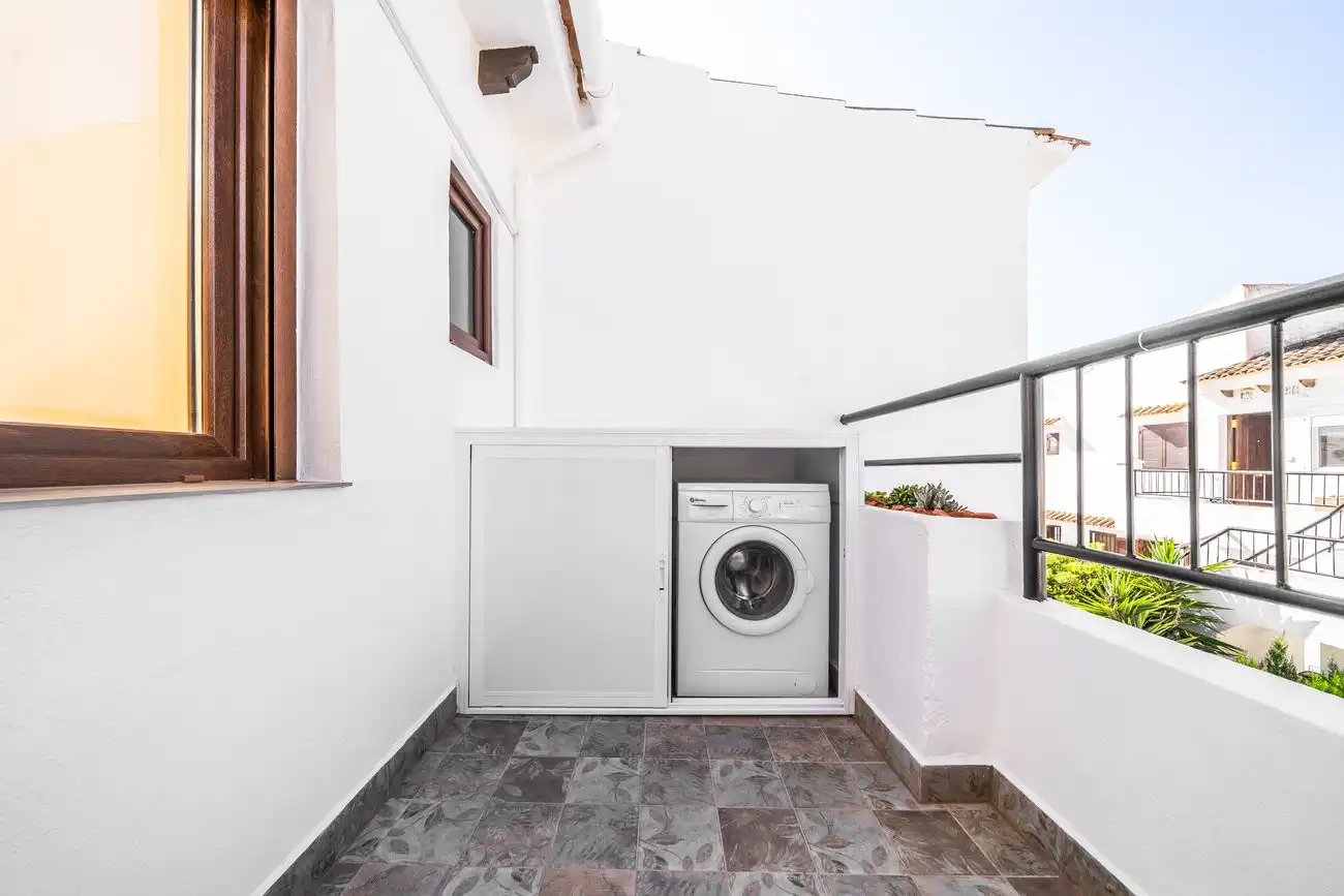 Terraza de Apartamento en venta en Torrevieja con Aire acondicionado, Piscina y Amueblado