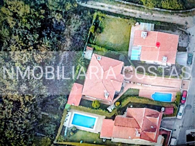 Casa-chalet en Venta en Cabral - Candeán