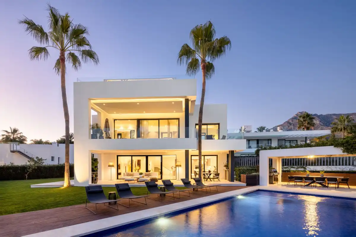 Chalet con piscina en venta en Milla de Oro, imagen 29