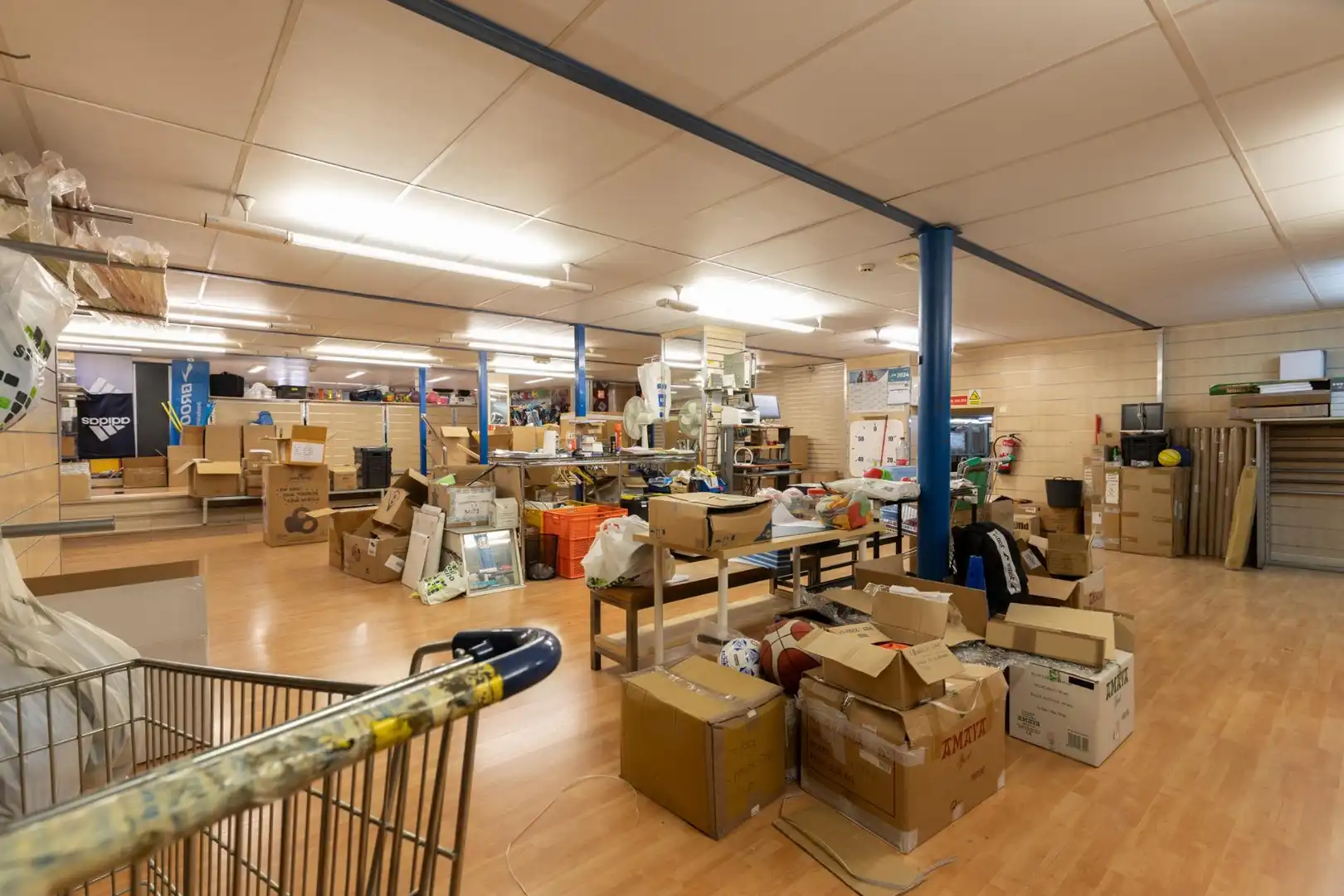 Business premises for sale in Calle Mulhacén 34, imagen 2