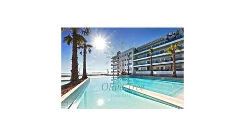 Venta de Piso de Alto Standing en Royal Beach, Ibiza