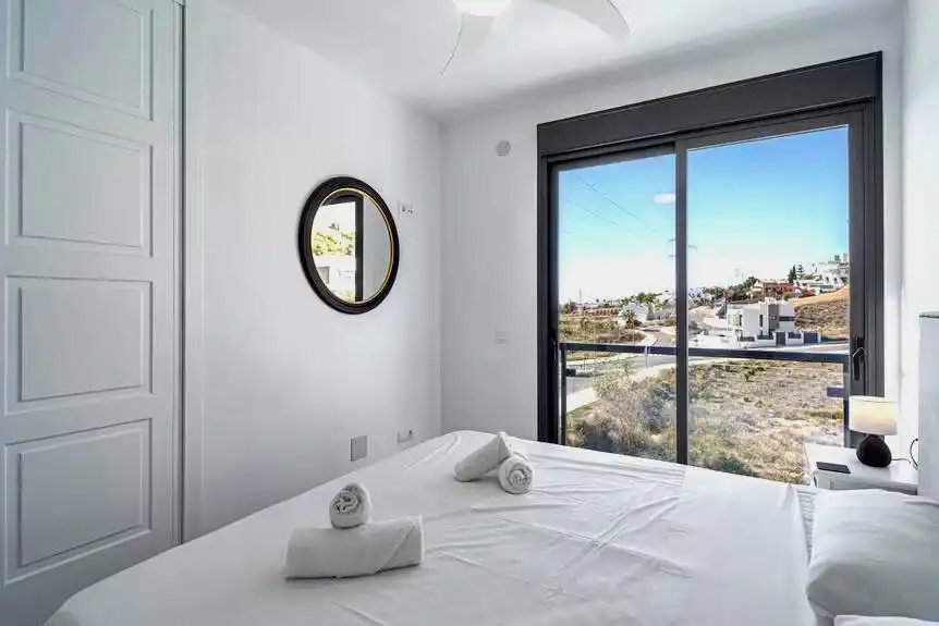 Habitación de Casa o chalet en venta en Nerja con Aire acondicionado y Piscina