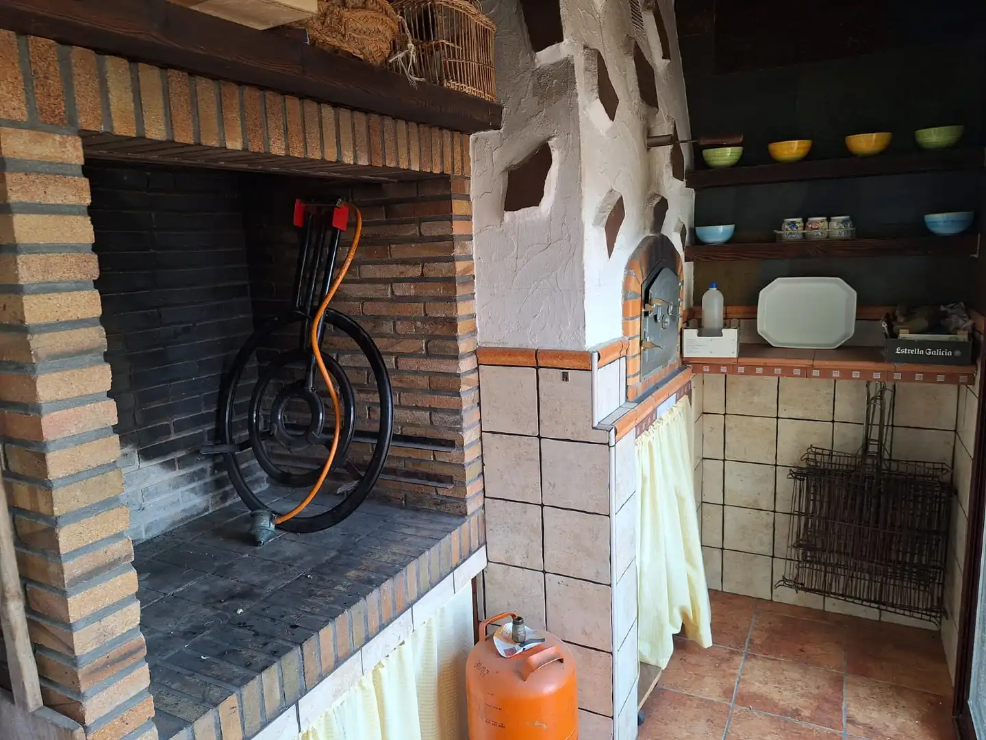 Cuina de Casa o xalet en venda en Alicante / Alacant amb Jardí privat, Terrassa i Traster