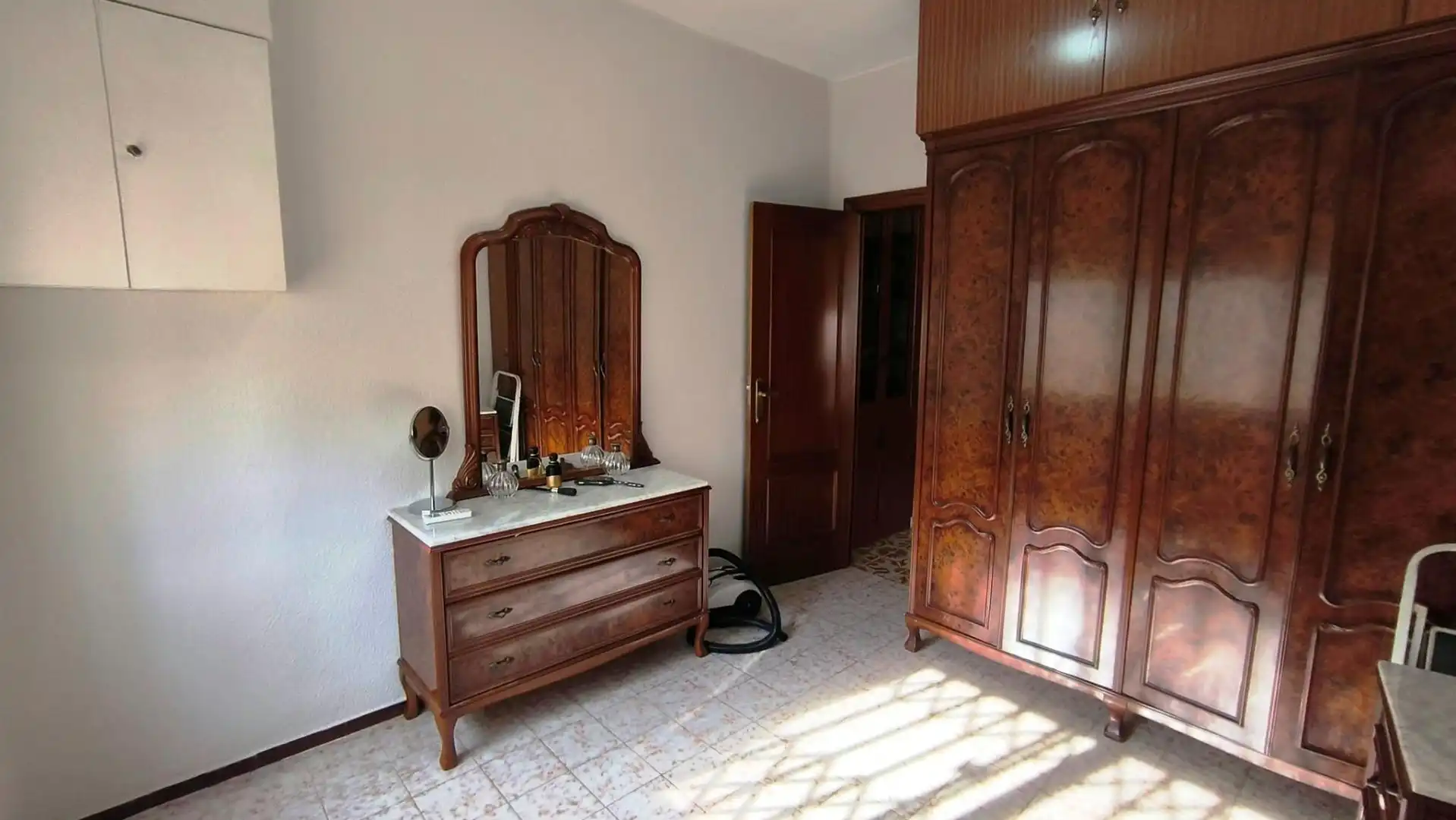 Flat with lift for sale in Calle de Santiago Rusiñol, imagen 19