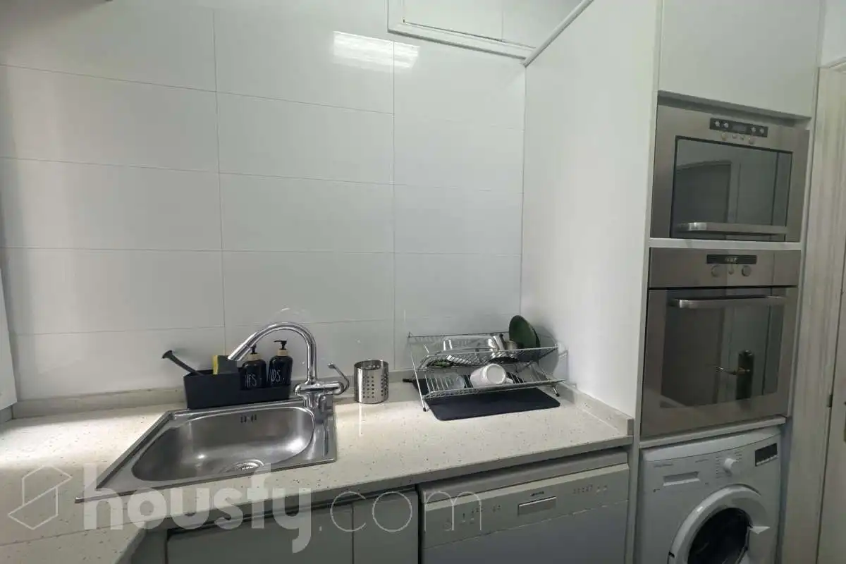 Cuina de Pis de lloguer en Madrid amb Aire condicionat, Calefacció i Parquet