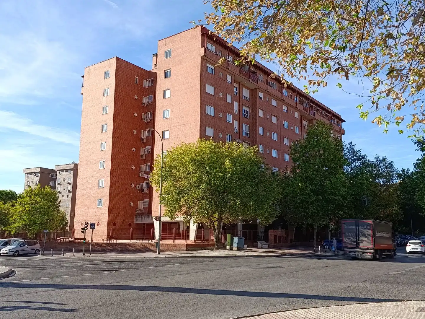 Vista exterior de Pis en venda en Móstoles amb Aire condicionat, Calefacció i Jardí privat