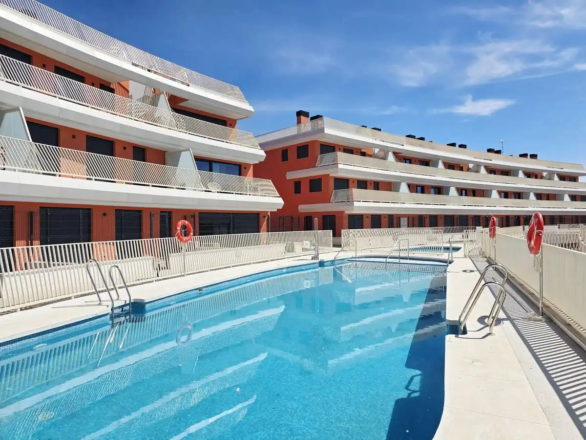 Piscina de Apartament de lloguer en Mijas amb Aire condicionat, Calefacció i Terrassa