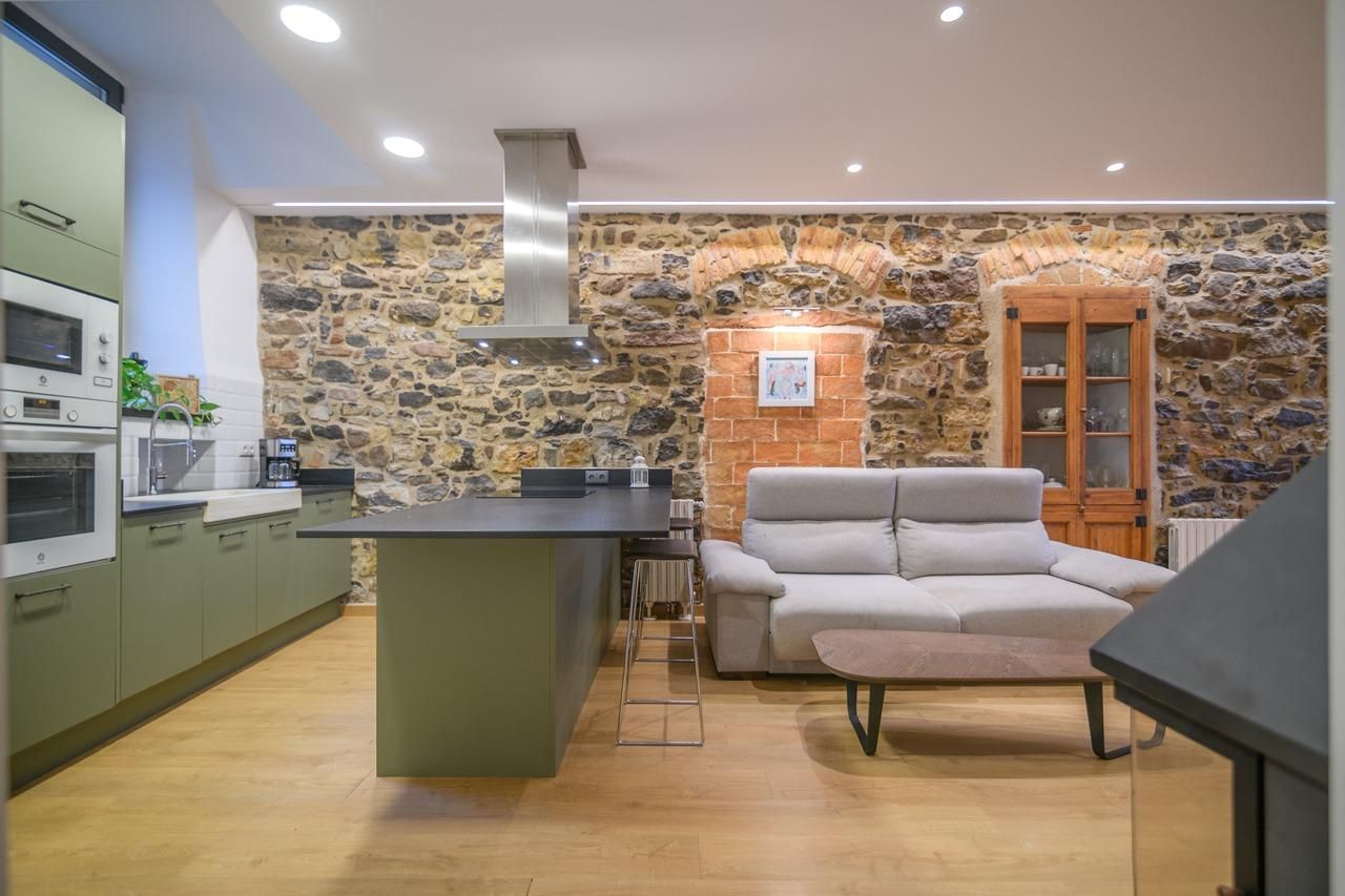 Cuina de Pis en venda en Callús amb Calefacció, Terrassa i Traster