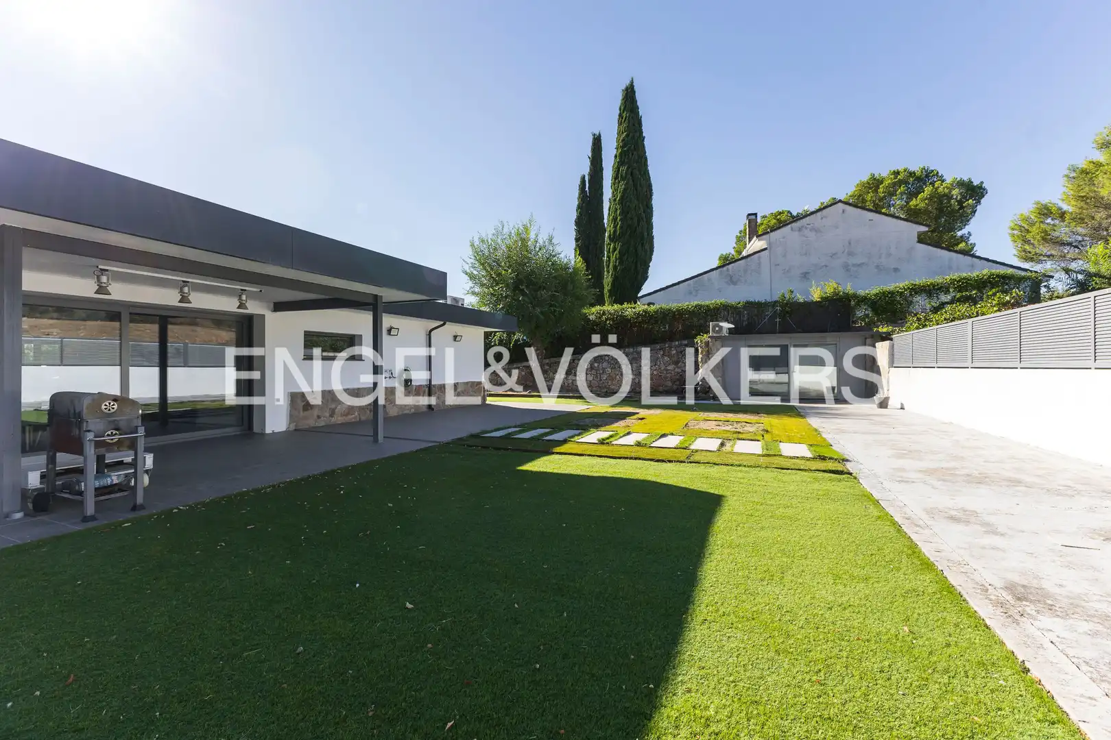 Terraza de Casa o chalet en venta en Paracuellos de Jarama con Aire acondicionado, Calefacción y Jardín privado