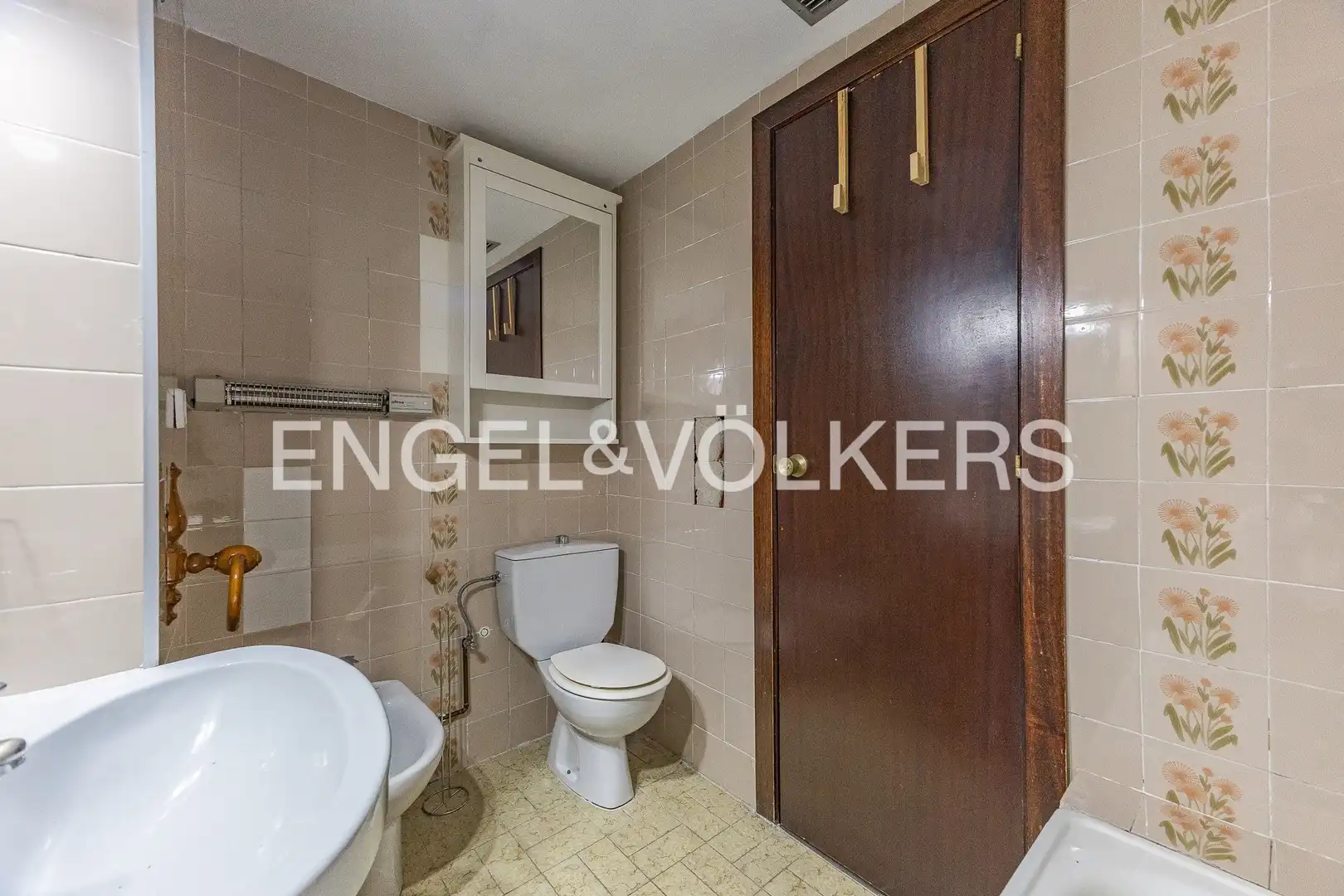 Baño de Piso en venta en Terrassa con Calefacción
