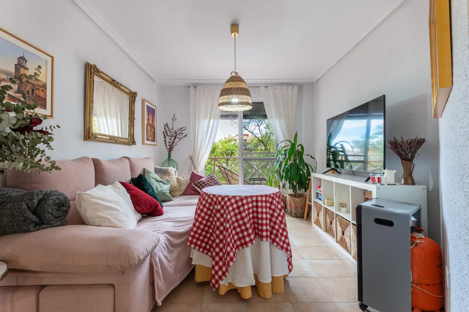 Flat for sale in Calle de la Olma, San Antón