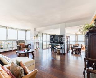 Living room of Apartment for sale in  Valencia Capital  with Air Conditioner, Heating and Private garden