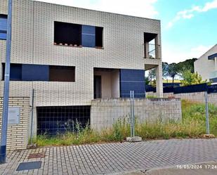 Vista exterior de Casa o xalet en venda en Polinyà amb Aire condicionat i Terrassa