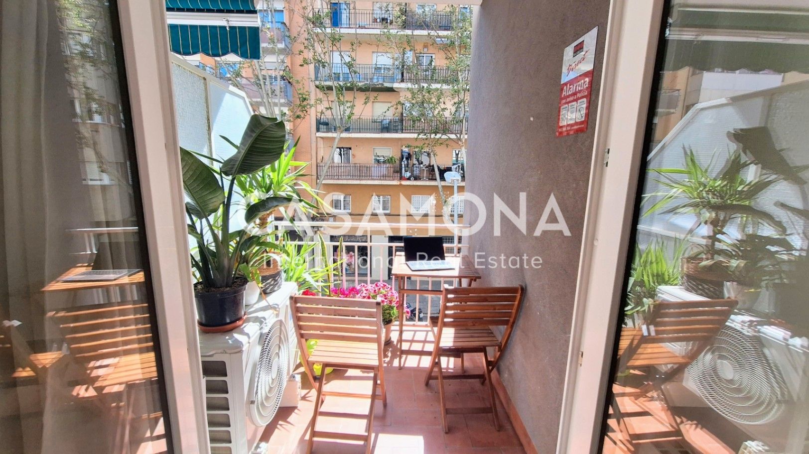 Balcony of Apartment to rent in  Barcelona Capital  with Air Conditioner, Heating and Terrace