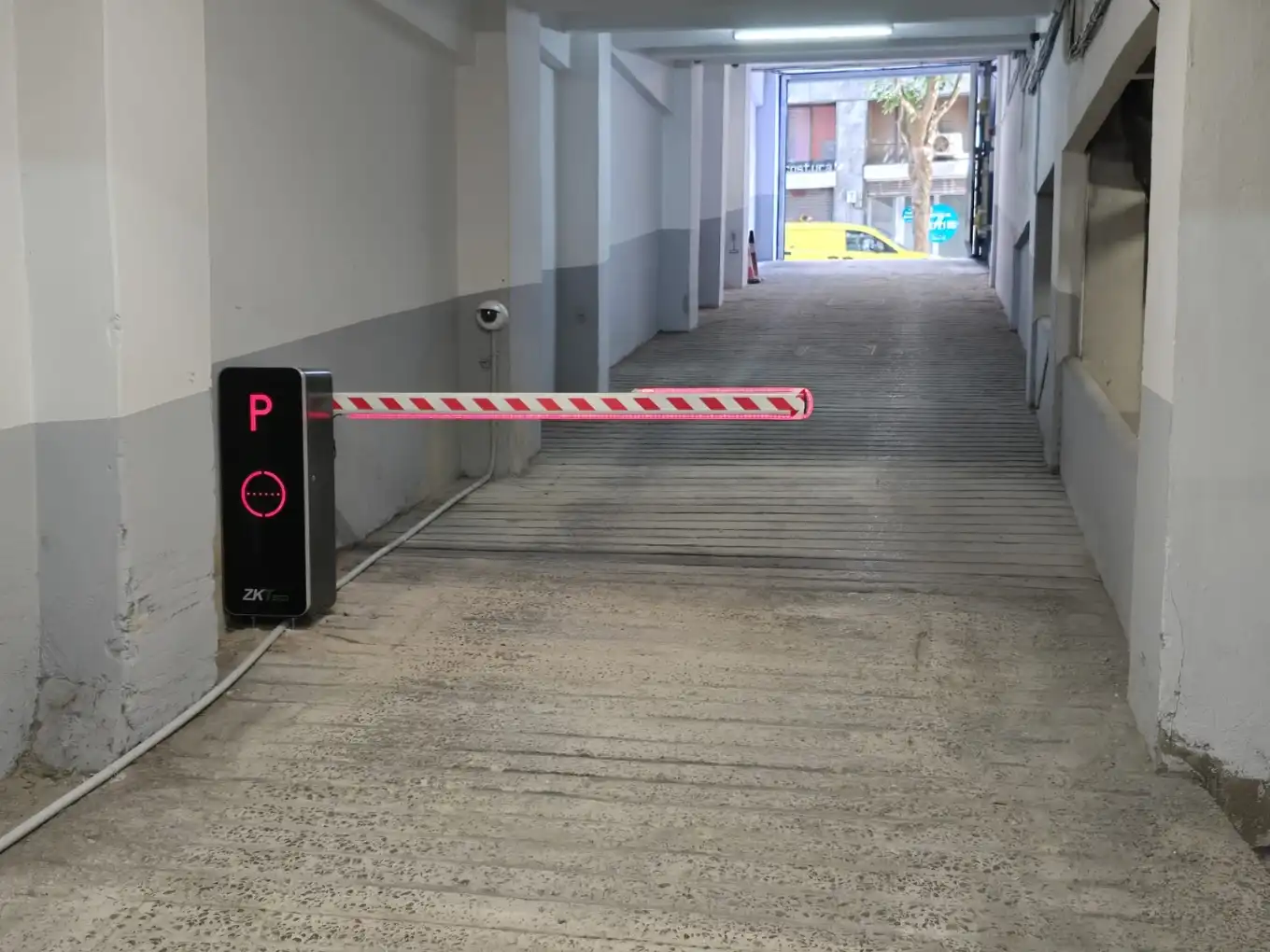 Parking de Garaje de alquiler en Donostia - San Sebastián  con Alarma