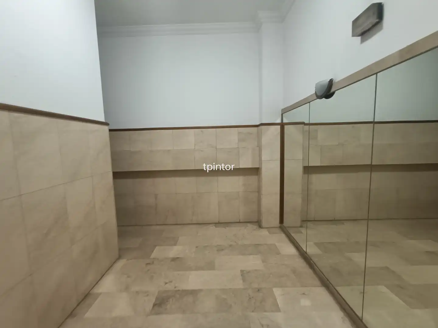 Bathroom of Flat for sale in Cáceres  with Air Conditioner, Heating and Private garden