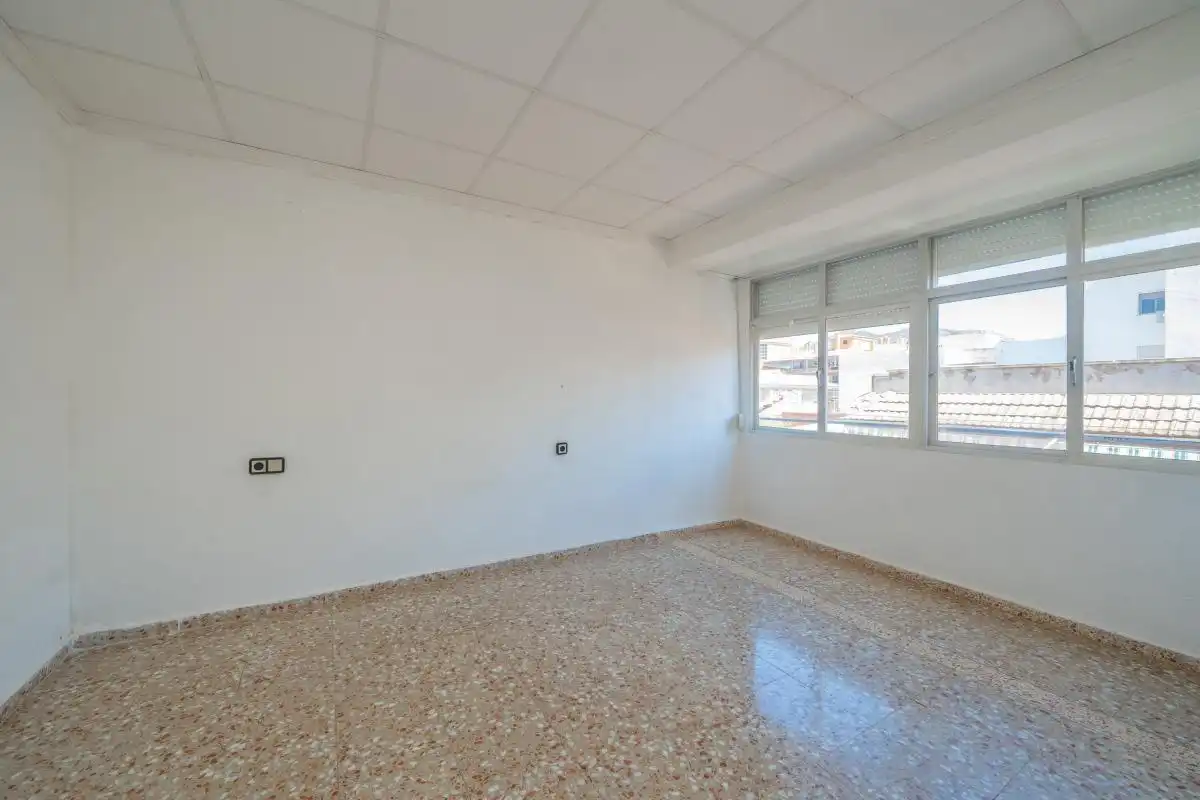 Habitación de Piso en venta en Elda con Calefacción, Terraza y Trastero