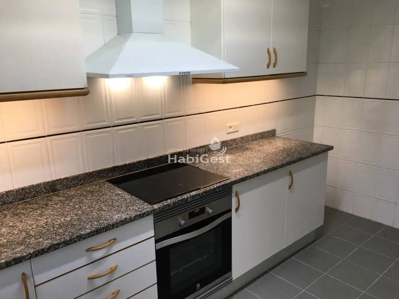 Cocina de Casa adosada en venta en Quart con Aire acondicionado, Calefacción y Terraza