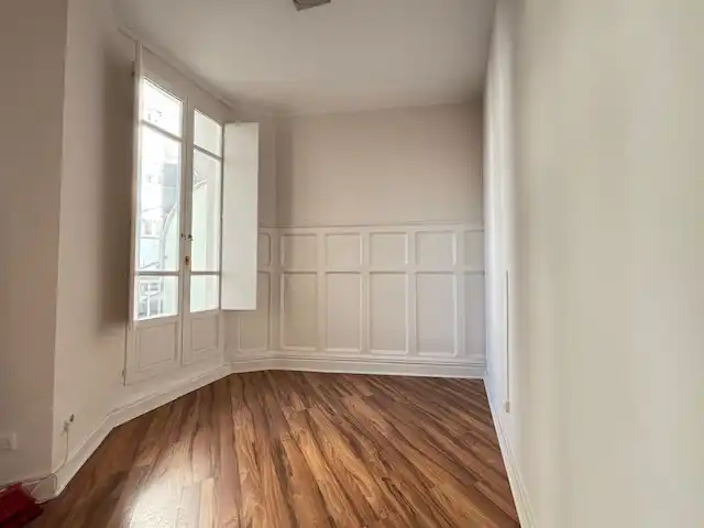 Habitación de Oficina de alquiler en Torrelavega  con Amueblado