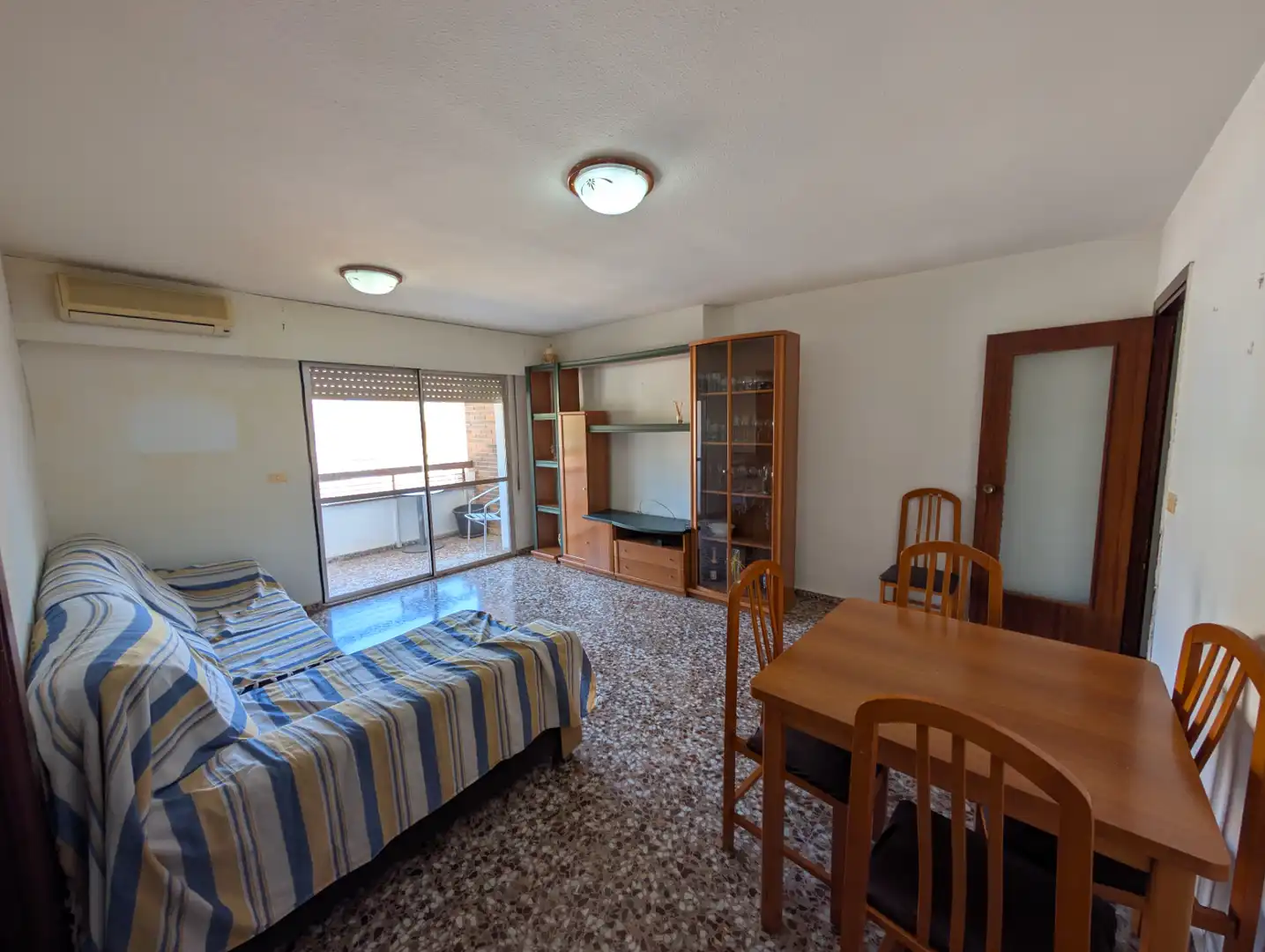 Habitación de Piso en venta en Cartagena con Aire acondicionado, Amueblado y Lavadora