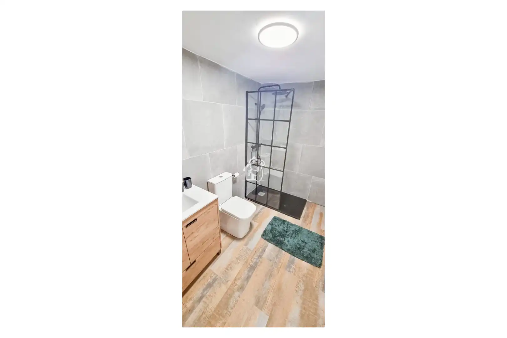 Bany de Casa o xalet de lloguer en Torrevieja amb Aire condicionat, Terrassa i Moblat