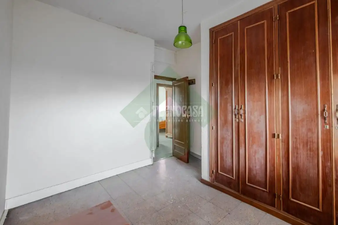 Habitación de Piso en venta en Madrid con Calefacción y Terraza