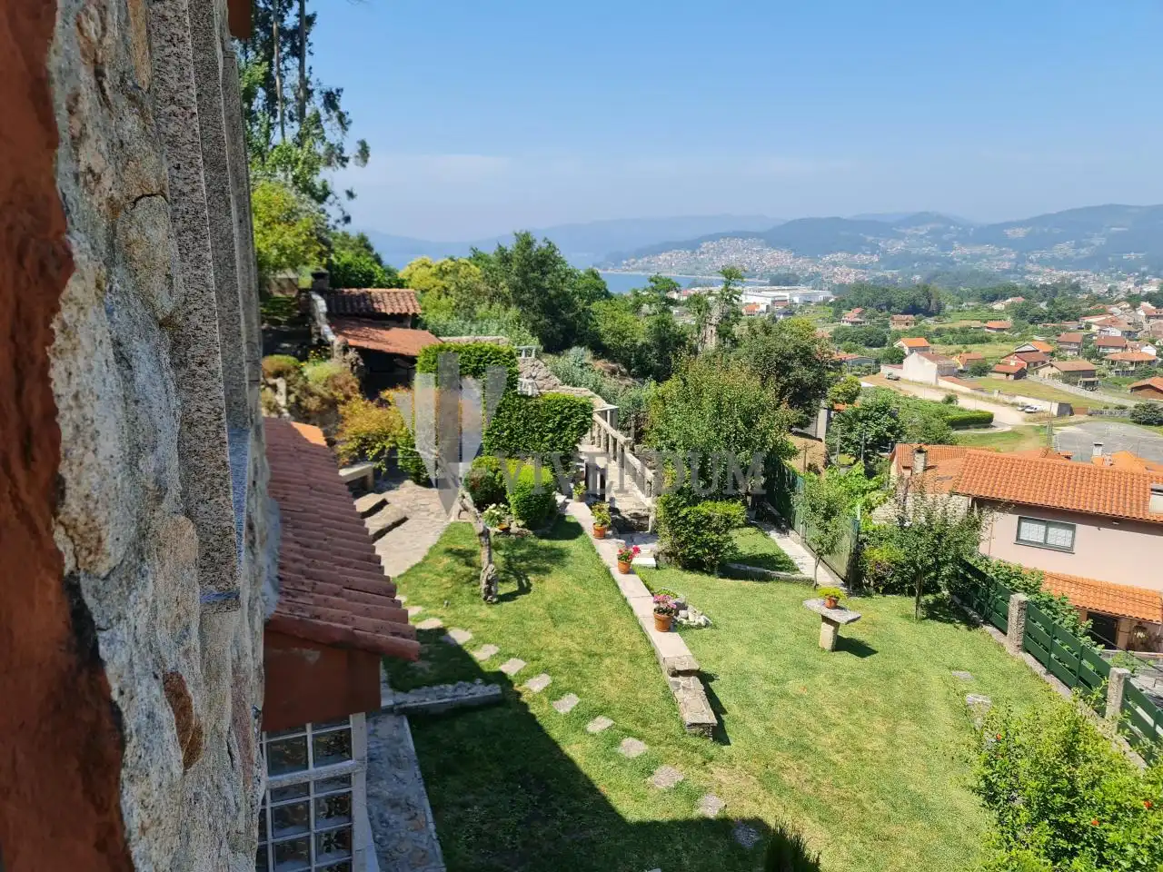 Jardín de Casa o chalet en venta en Redondela con Calefacción, Jardín privado y Terraza