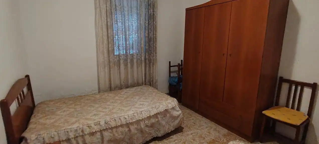 Dormitori de Casa adosada en venda en Linares