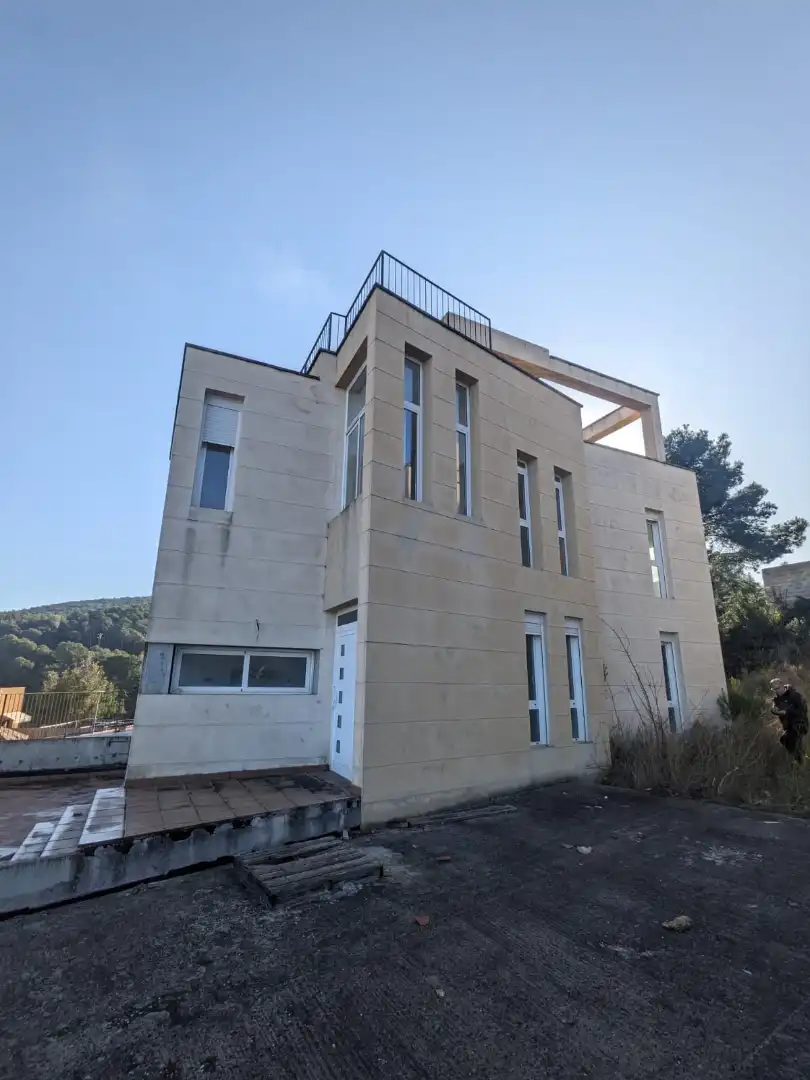 Vista exterior de Casa o xalet en venda en La Llacuna amb Alarma