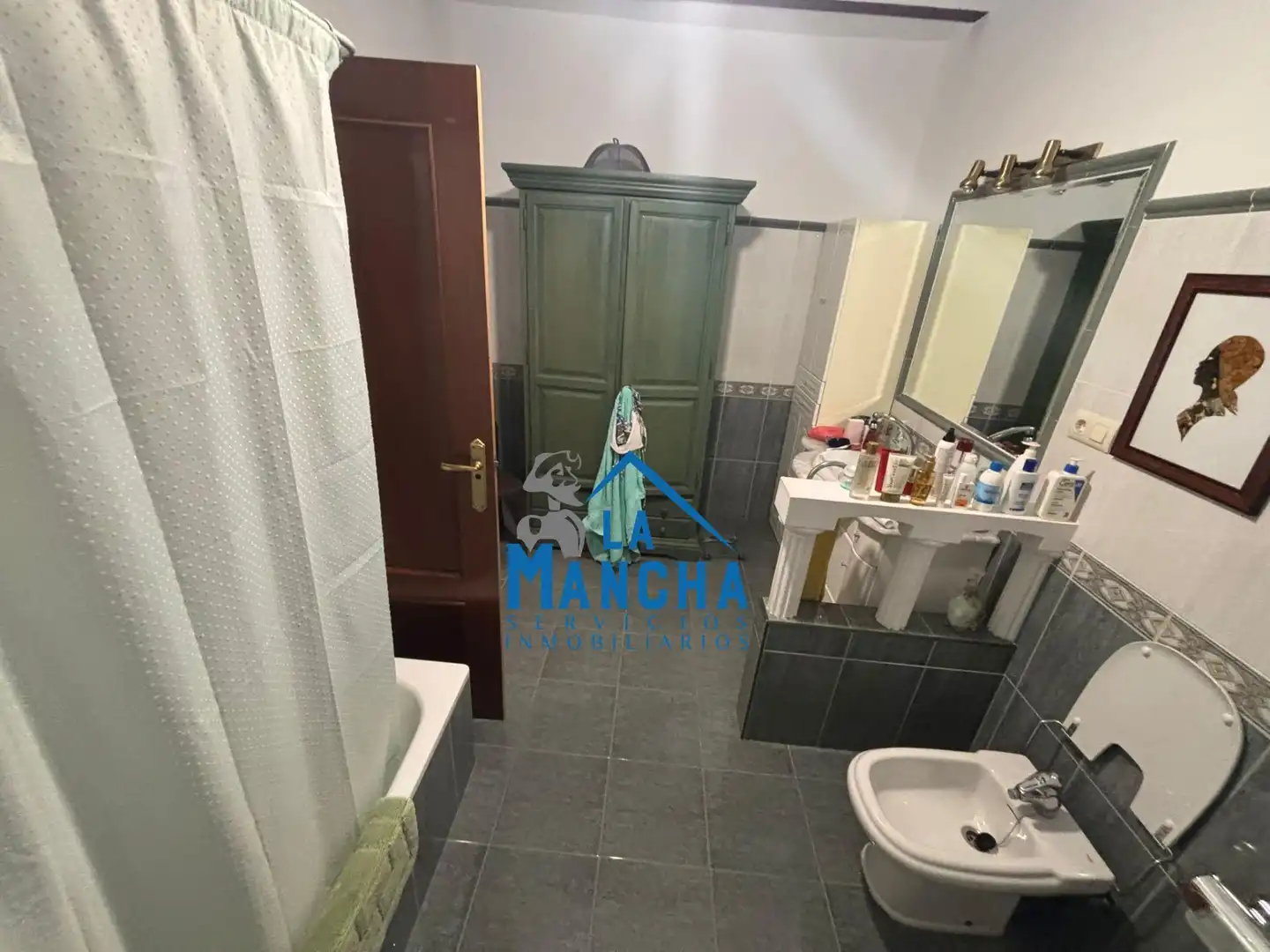 Baño de Casa o chalet en venta en Hoya-Gonzalo con Calefacción, Jardín privado y Amueblado