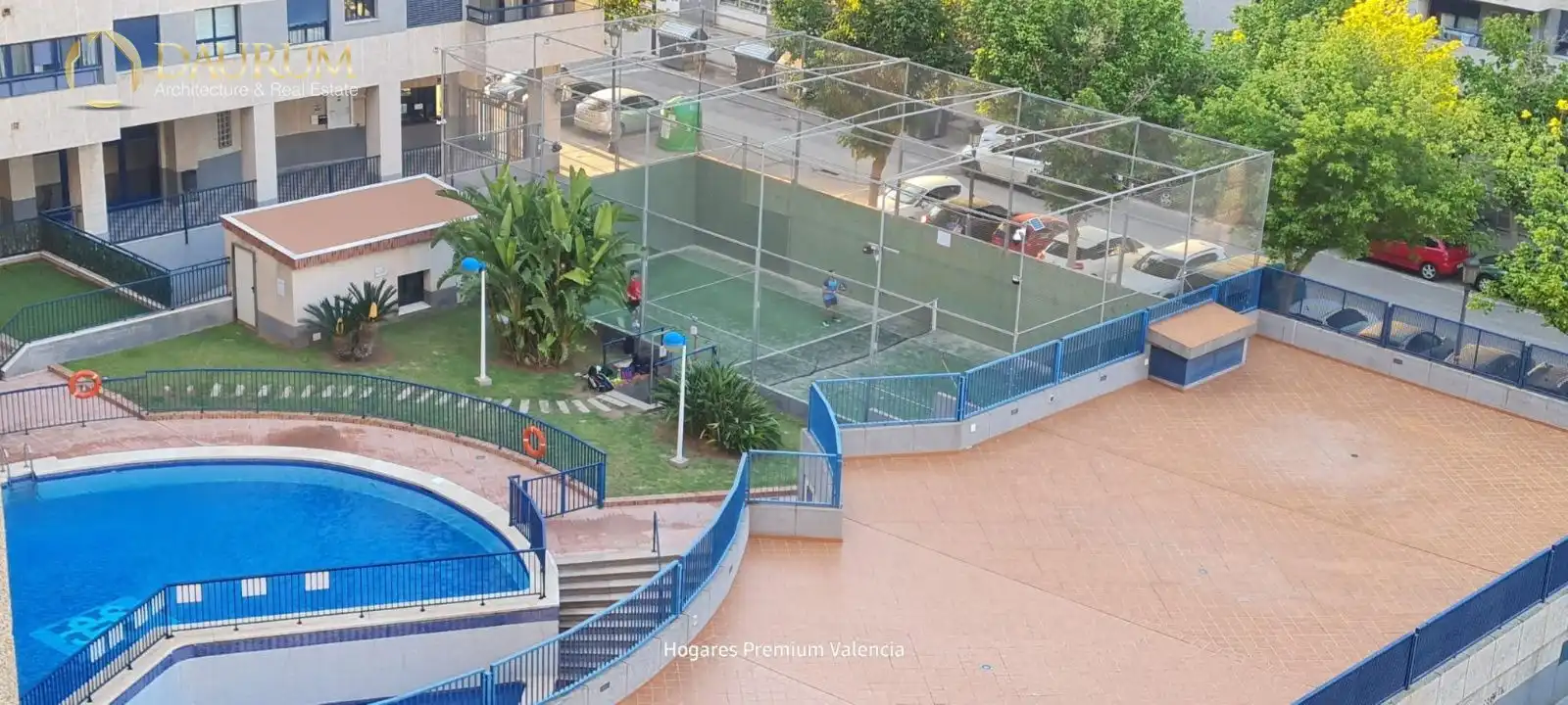 Swimming pool of Flat for sale in Valencia  with Air Conditioner, Heating and Terrace