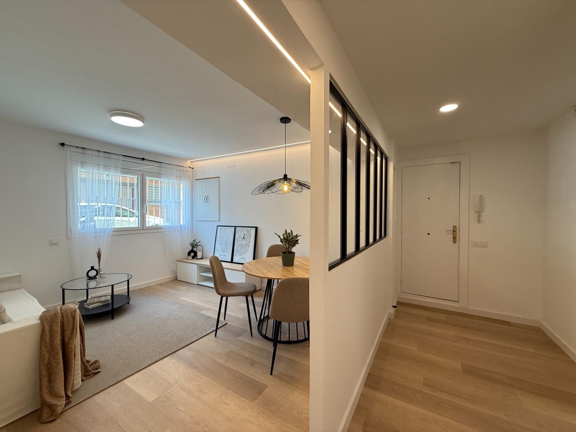 Flat for sale in Sabadell  with Air Conditioner, Parquet flooring and Terrace