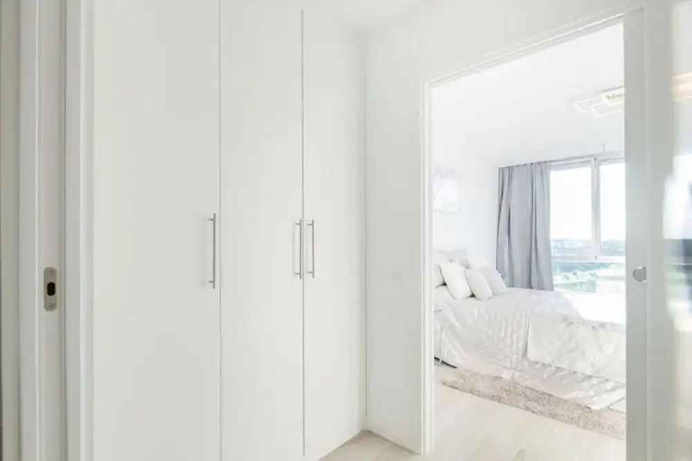 Habitación de Casa adosada de alquiler en Estepona con Aire acondicionado, Terraza y Piscina