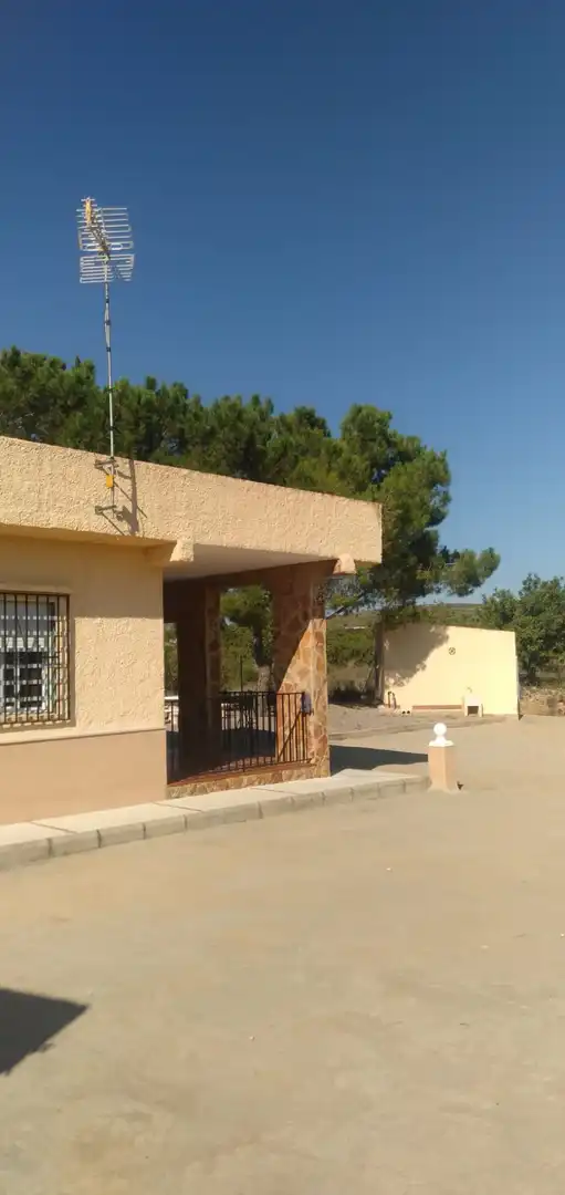 Vista exterior de Finca rústica en venta en Pedralba con Jardín privado, Terraza y Trastero