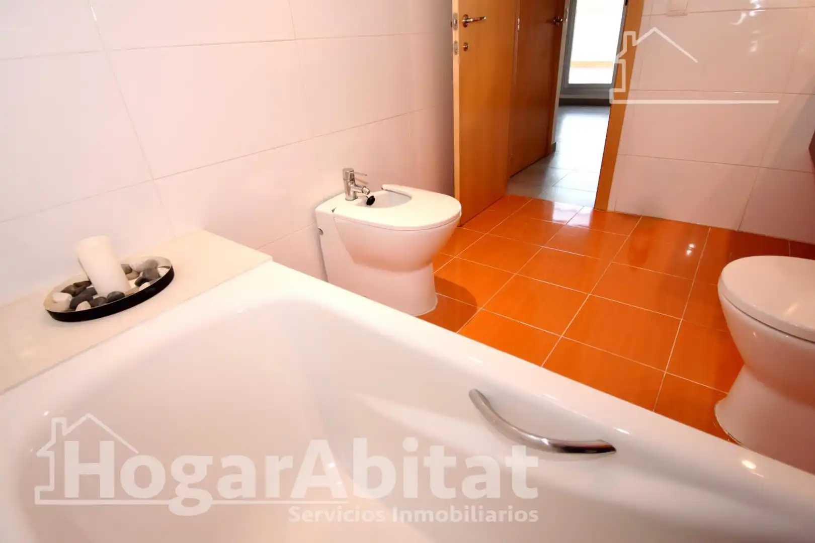 Badezimmer von Wohnung zum Verkauf in Massanassa mit Klimaanlage, Heizung und Terrasse