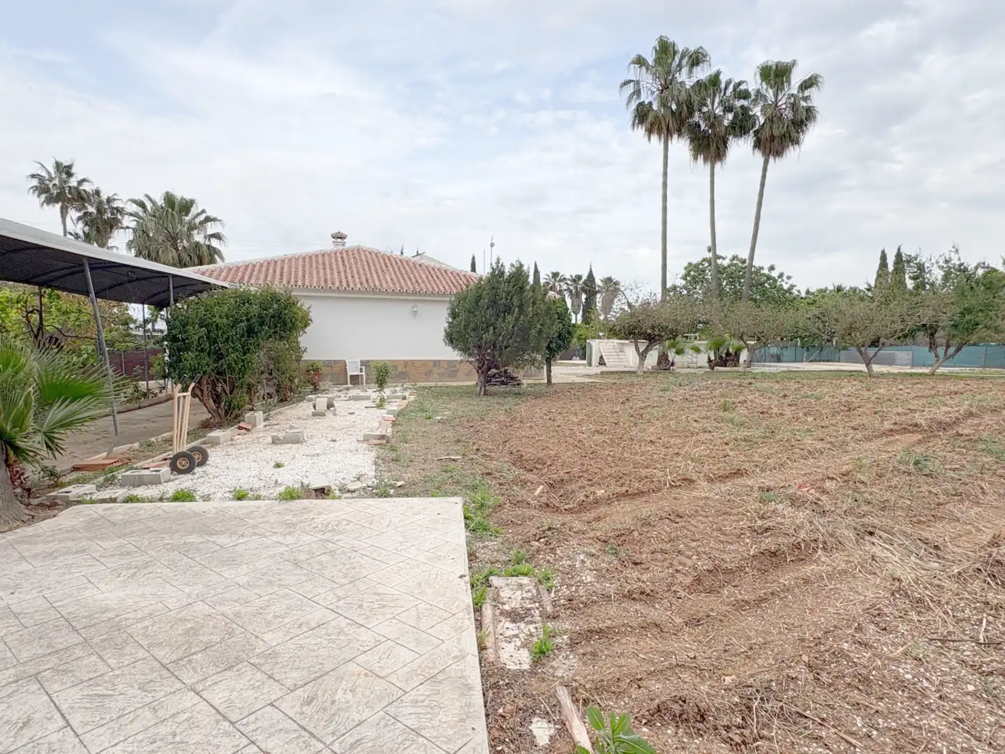 Country house zum Verkauf in Alhaurín de la Torre mit Klimaanlage, Privatgarten und Terrasse