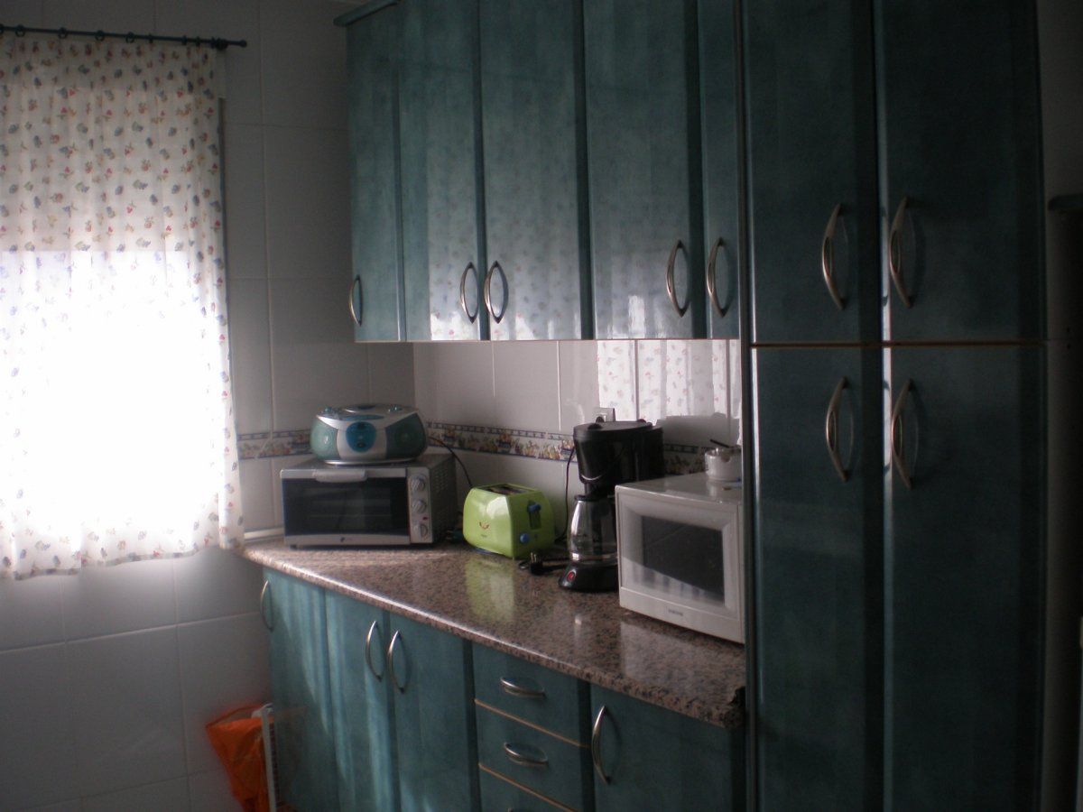 Kitchen of Flat to rent in Cáceres Capital  with Air Conditioner and Heating