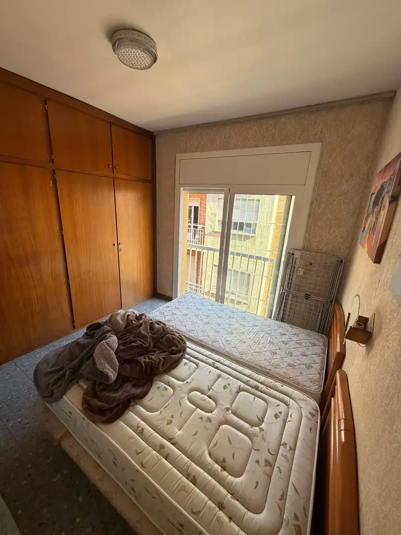 Habitación de Piso en venta en Barcelona con Balcón