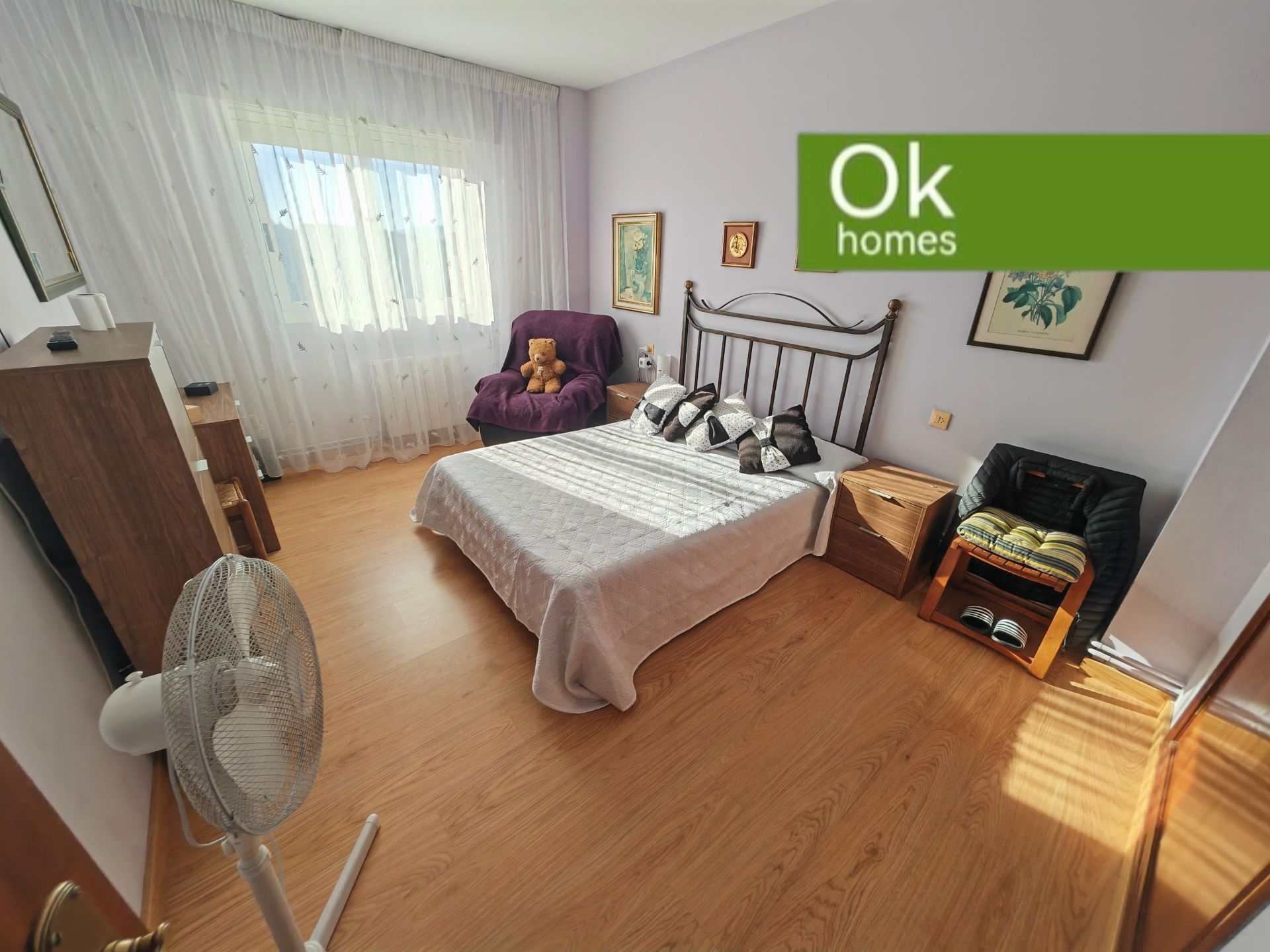 Bedroom of Flat for sale in Arteixo  with Heating, Storage room and Furnished