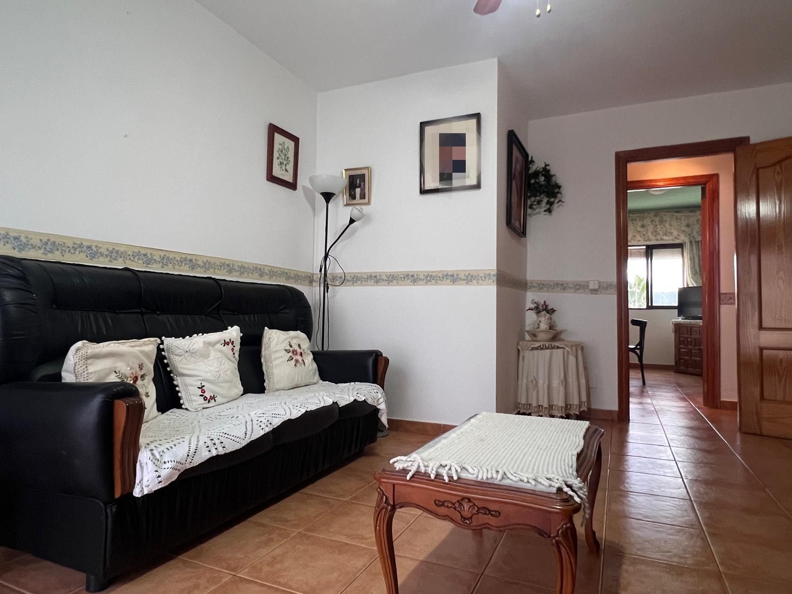 Sala d'estar de Pis en venda en San Martín del Tesorillo amb Terrassa