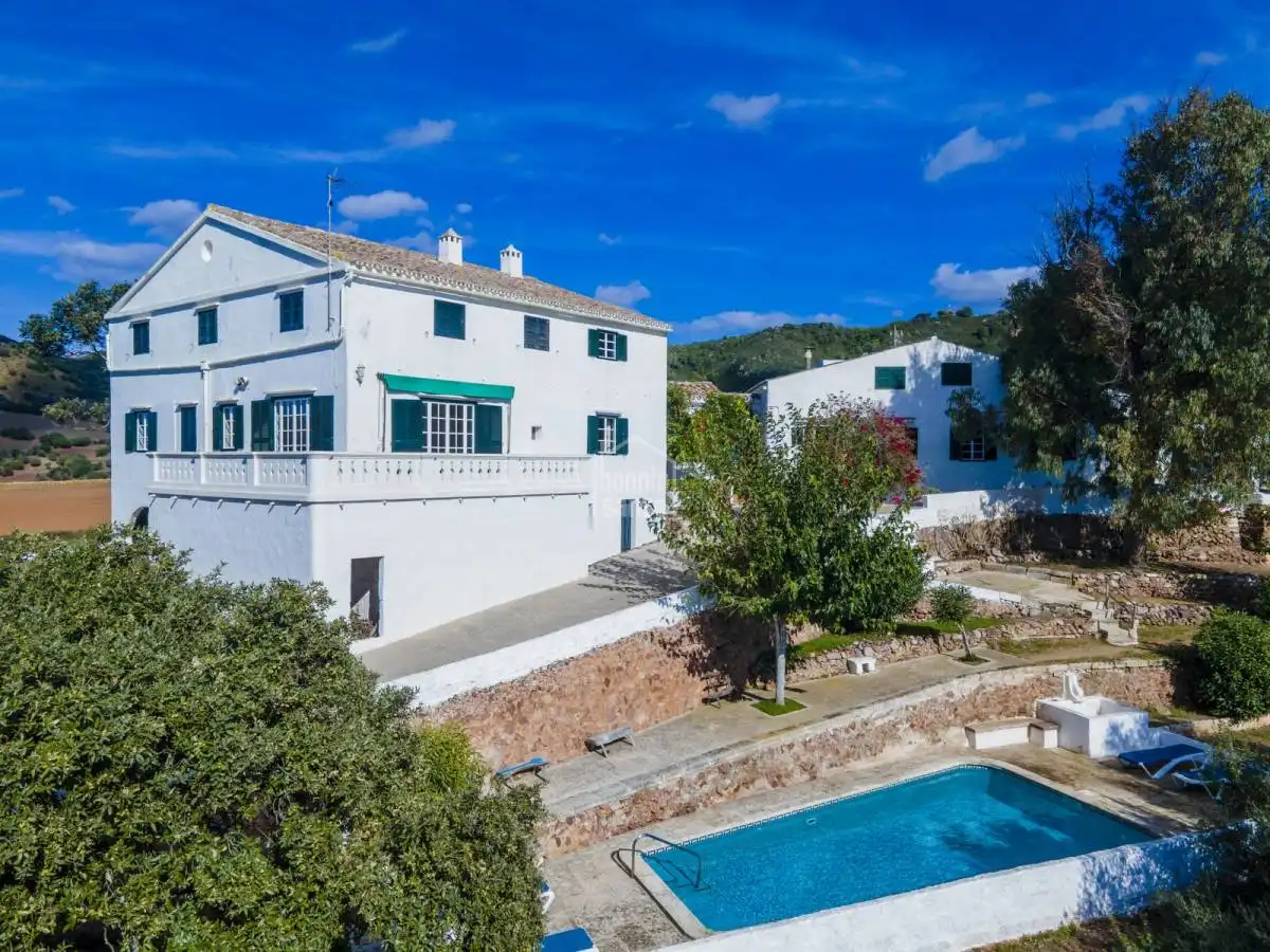 Casa rústica amb piscina en venda a Ferreries poble, imagen 4