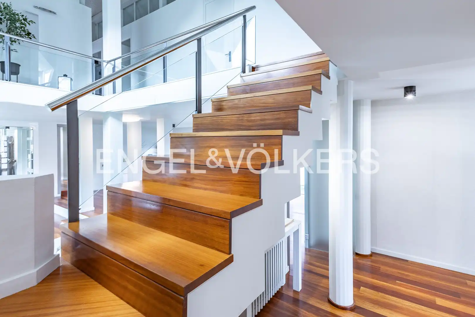 Casa o chalet en venta en Canovelles con Aire acondicionado, Calefacción y Jardín privado
