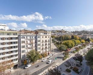 Vista exterior de Pis en venda en  Granada Capital amb Calefacció, Terrassa i Traster