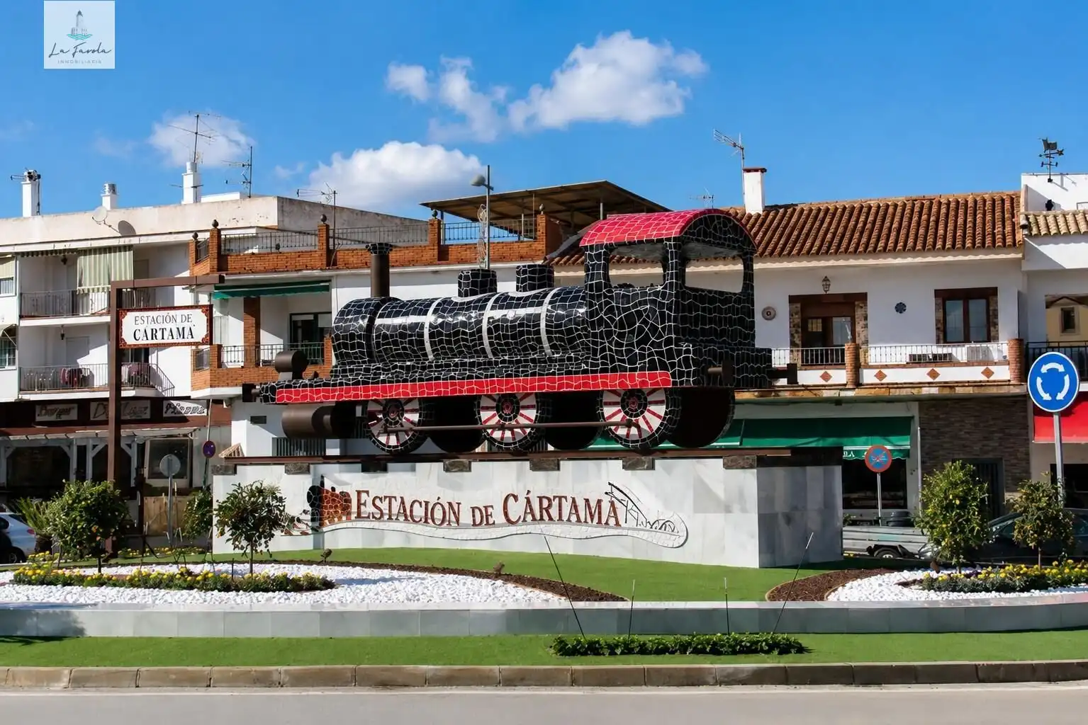 Vista exterior de Casa adosada en venda en Cártama amb Aire condicionat i Traster