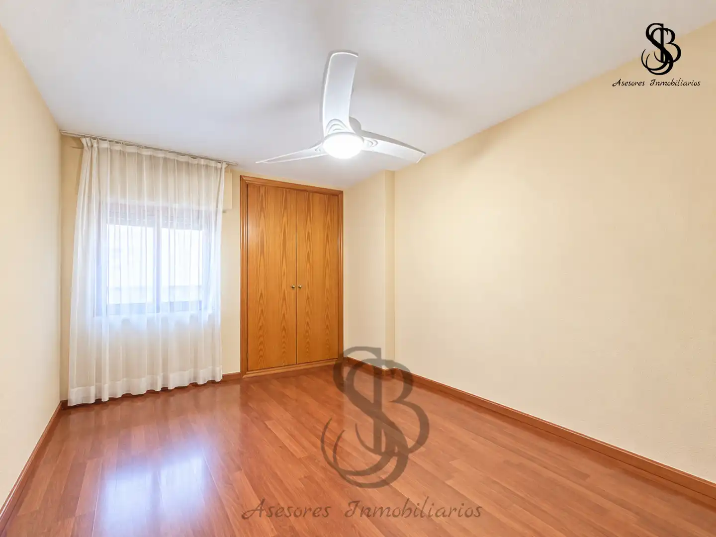 Casa pareada con piscina en venta en Carrer la Maigmona, imagen 22