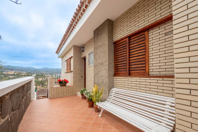 Casa-chalet en Venta en Calle Pablo León A en Monte Lentiscal - Las Meleguinas