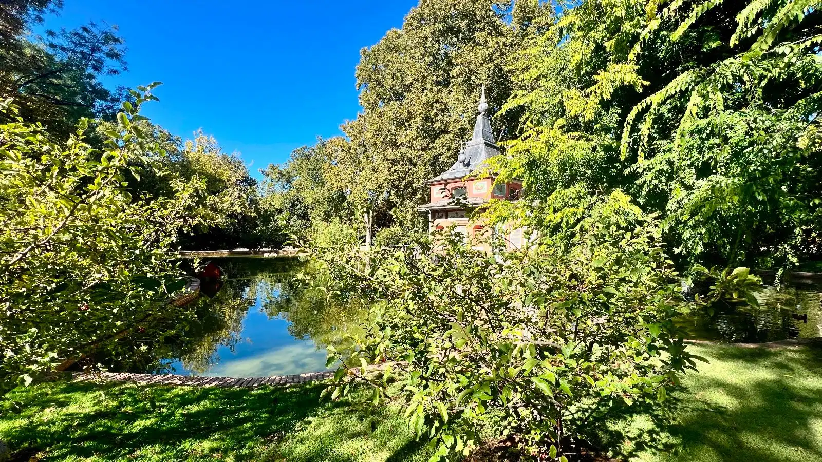 Jardín de Piso en venta en Madrid con Calefacción y Alarma