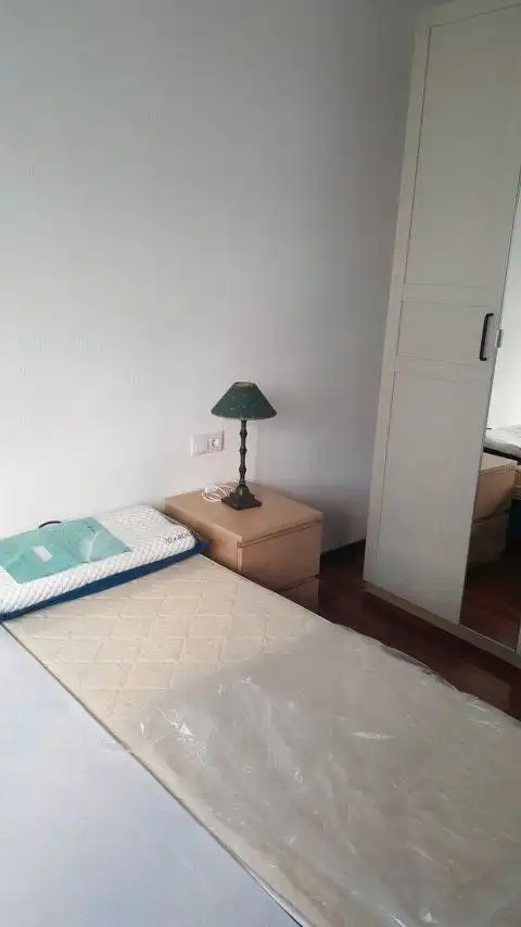 Flat for rent in Paseo de Colón, Campo da Torre - Mollabao