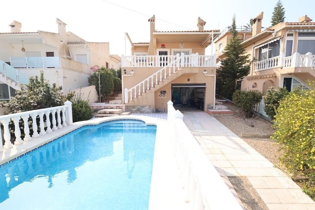 Exterior view of House or chalet for sale in Orihuela  with Private garden, Terrace and Storage room