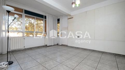 Foto 5 de Pis en venda a El Turó de la Peira, Barcelona